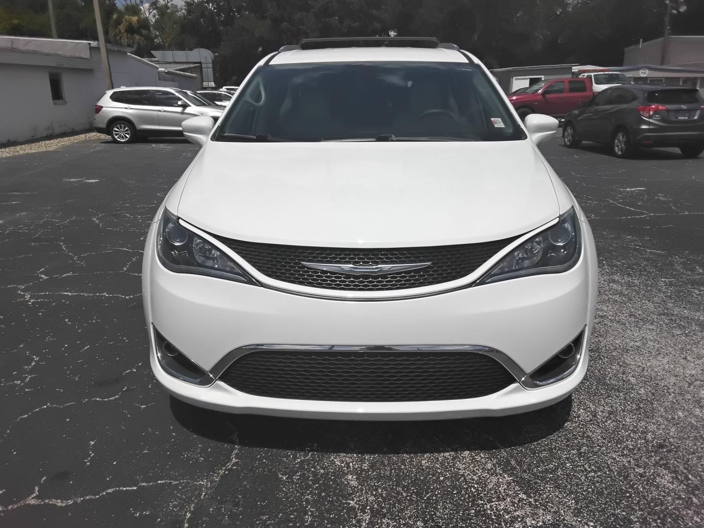 chrysler pacifica 2018 2C4RC1BGXJR141499 image chrysler pacifica 2018 2C4RC1BGXJR141499 image