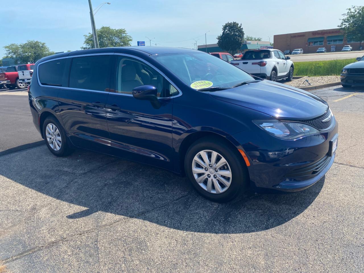 chrysler pacifica 2018 2C4RC1AG4JR109763 image chrysler pacifica 2018 2C4RC1AG4JR109763 image