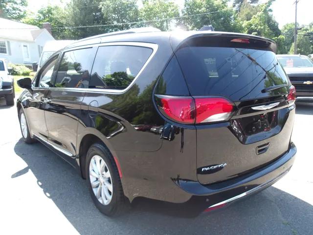 chrysler pacifica 2018 2C4RC1BG7JR124403 image chrysler pacifica 2018 2C4RC1BG7JR124403 image