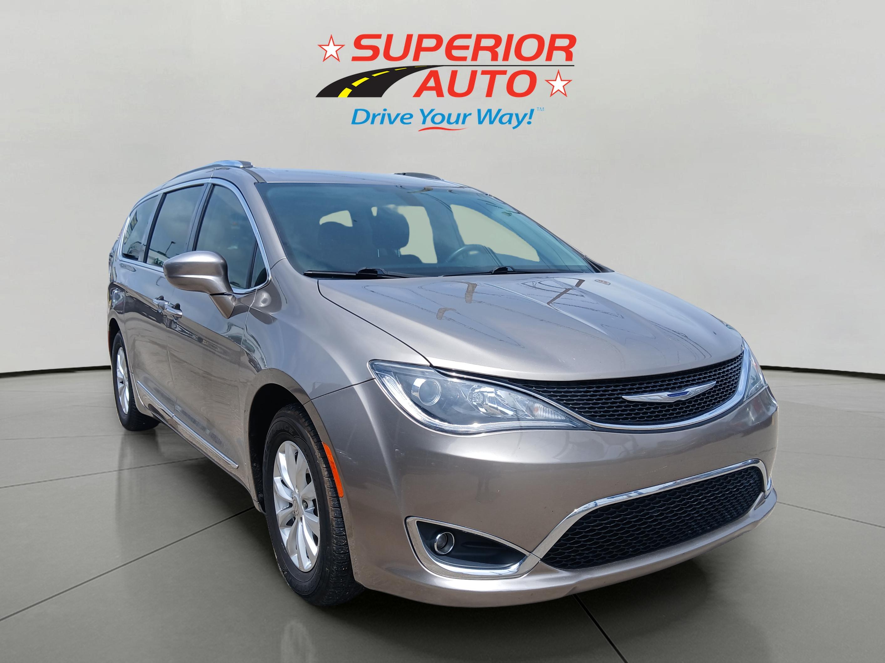 chrysler pacifica 2018 2C4RC1BG7JR279758 image chrysler pacifica 2018 2C4RC1BG7JR279758 image