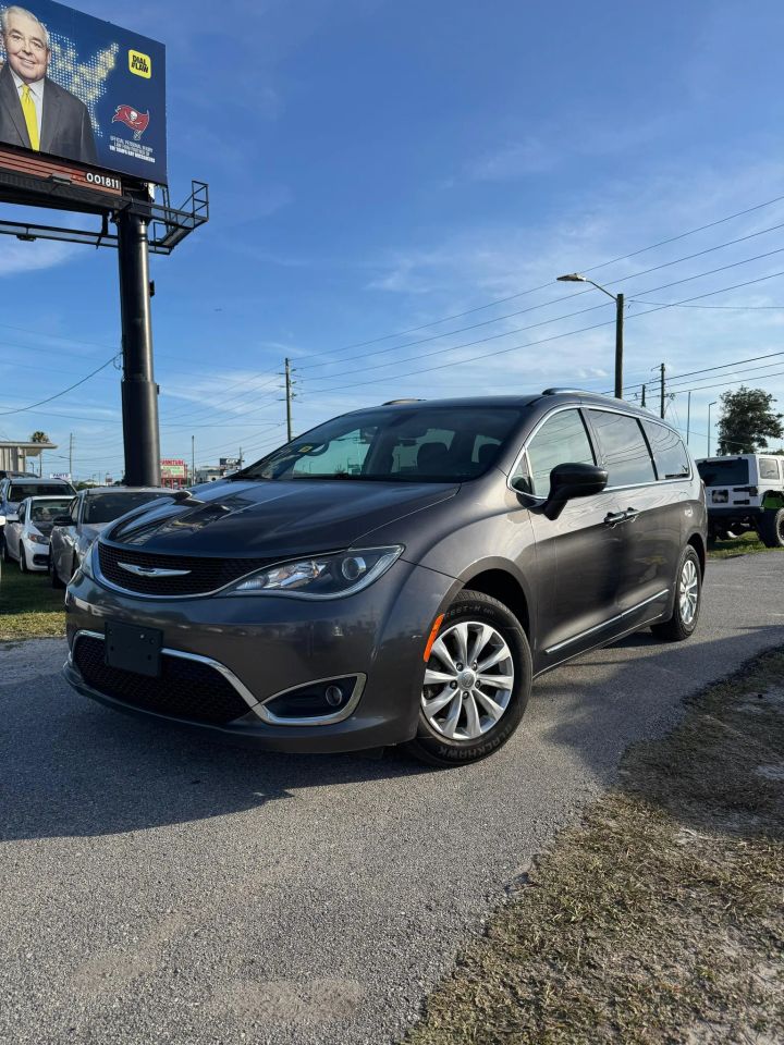 chrysler pacifica 2018 2C4RC1BG3JR128786 image chrysler pacifica 2018 2C4RC1BG3JR128786 image