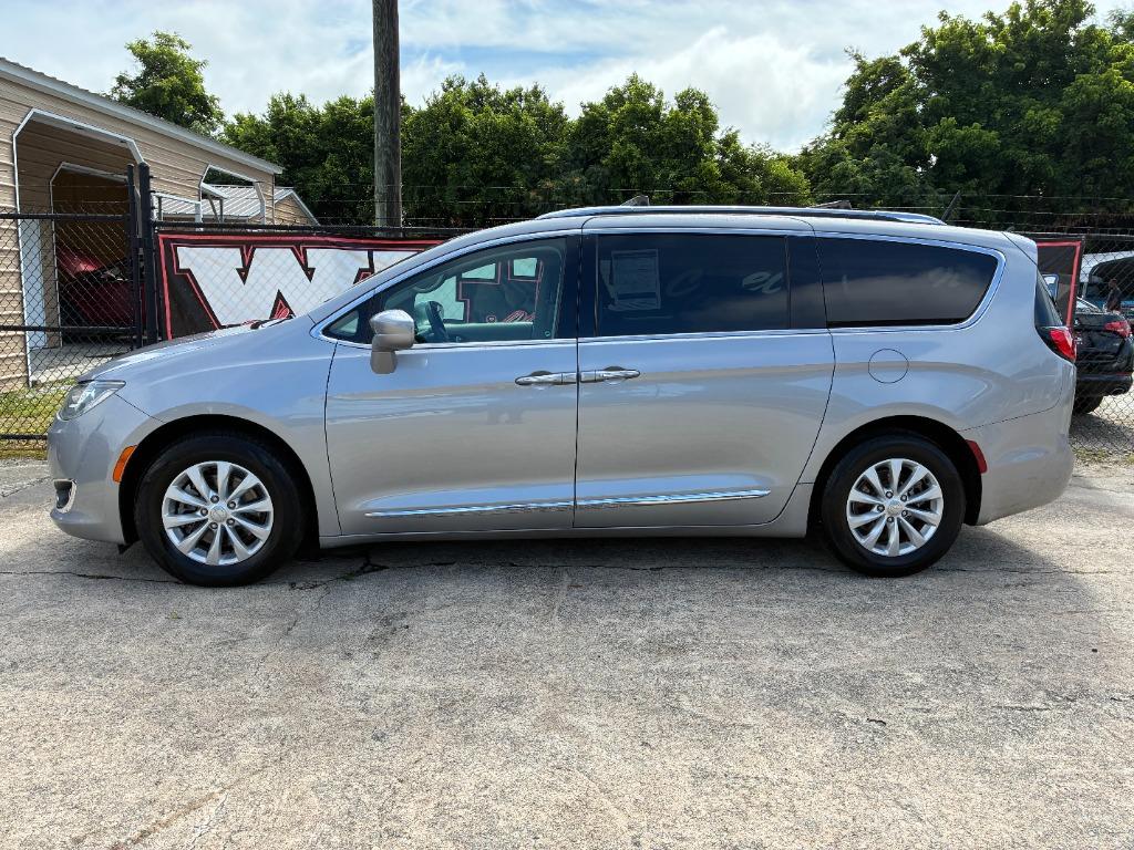 chrysler pacifica 2018 2C4RC1BG6JR120293 image chrysler pacifica 2018 2C4RC1BG6JR120293 image