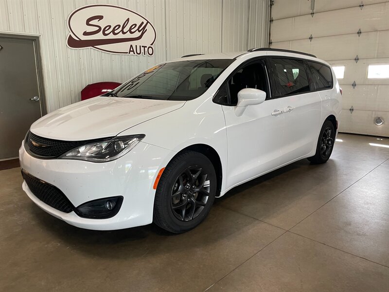 chrysler pacifica 2018 2C4RC1EG8JR292126 image chrysler pacifica 2018 2C4RC1EG8JR292126 image