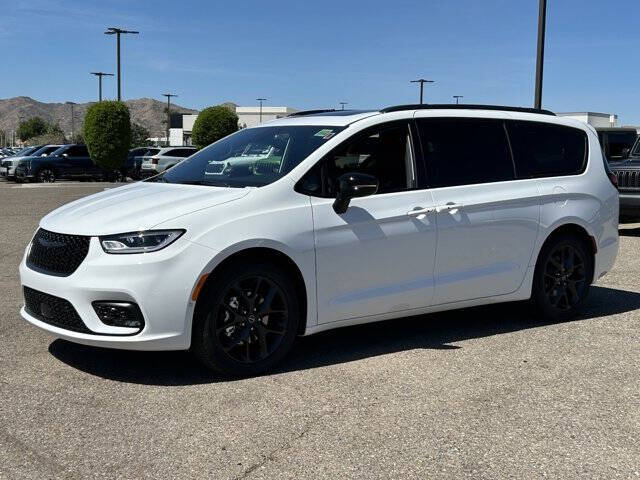chrysler pacifica 2026 2C4RC1GG3TR247742 image chrysler pacifica 2026 2C4RC1GG3TR247742 image