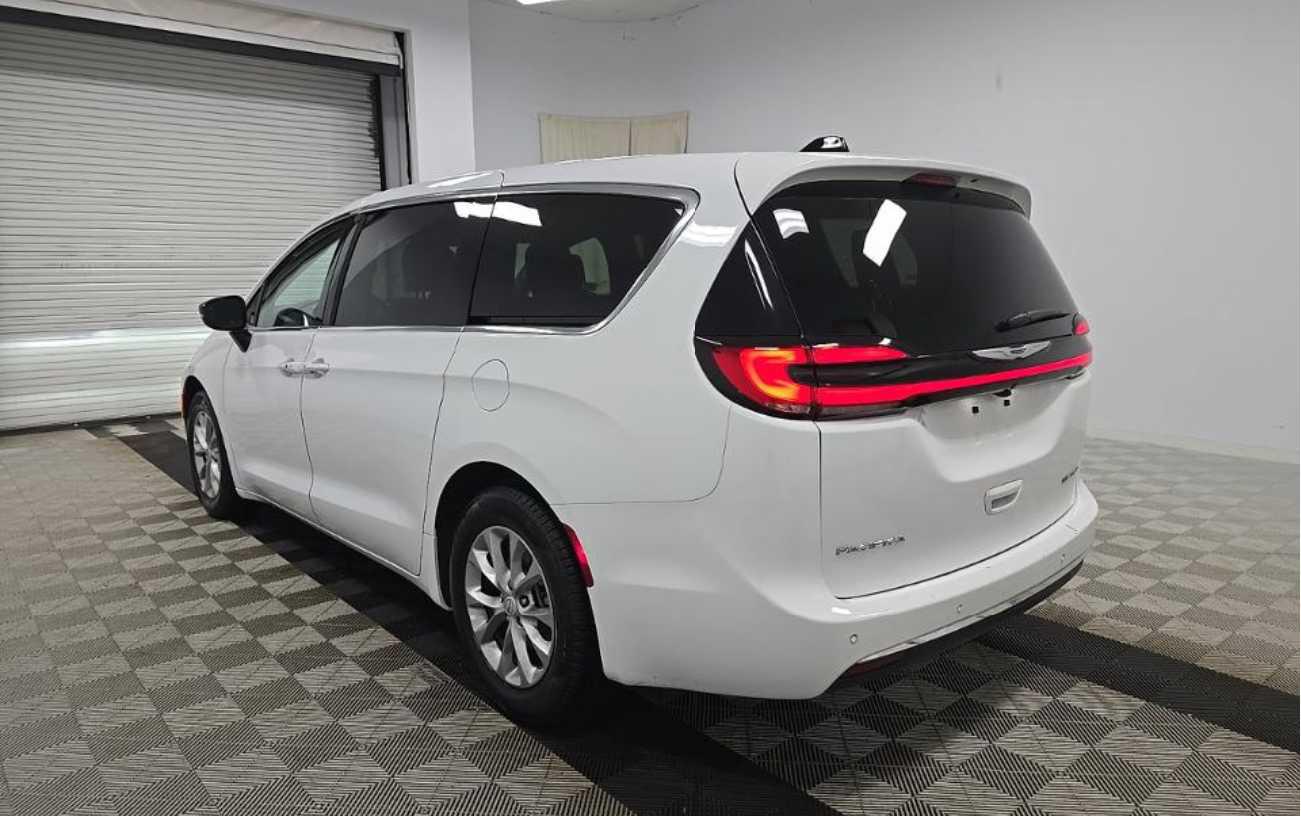 chrysler pacifica 2026 2C4RC1GG0TR224872 image chrysler pacifica 2026 2C4RC1GG0TR224872 image