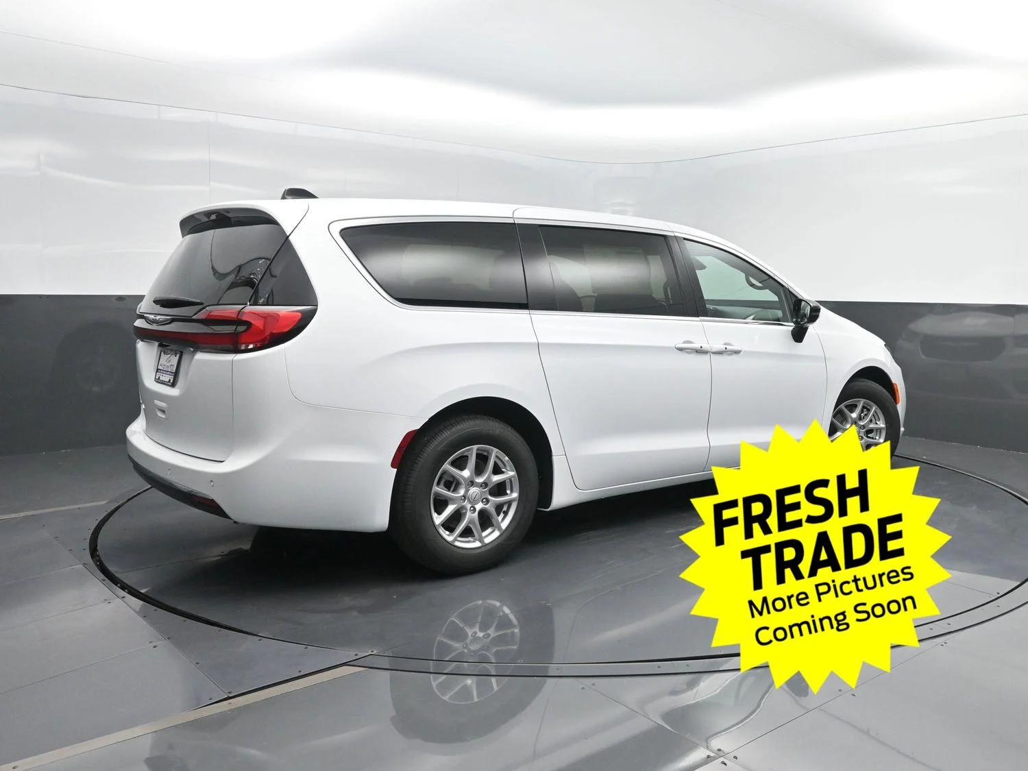 chrysler pacifica 2026 2C4RC1BG7TR152401 image chrysler pacifica 2026 2C4RC1BG7TR152401 image