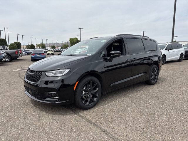 chrysler pacifica 2026 2C4RC1BGXTR266182 image chrysler pacifica 2026 2C4RC1BGXTR266182 image
