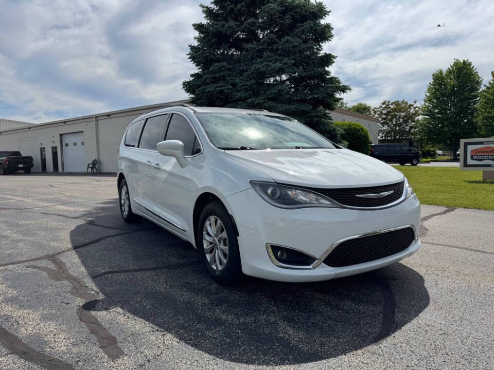 chrysler pacifica 2017 2C4RC1BG1HR809331 image chrysler pacifica 2017 2C4RC1BG1HR809331 image