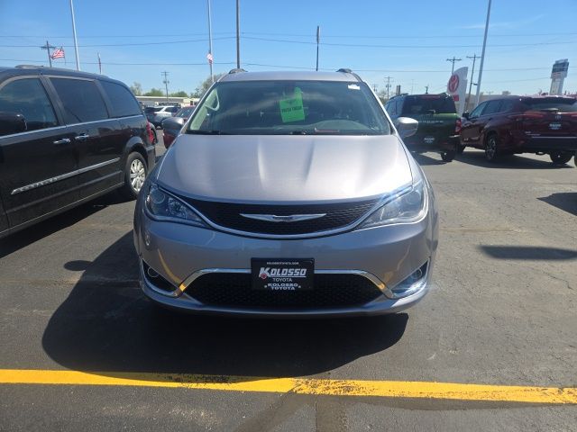 chrysler pacifica 2017 2C4RC1BG5HR512885 image chrysler pacifica 2017 2C4RC1BG5HR512885 image