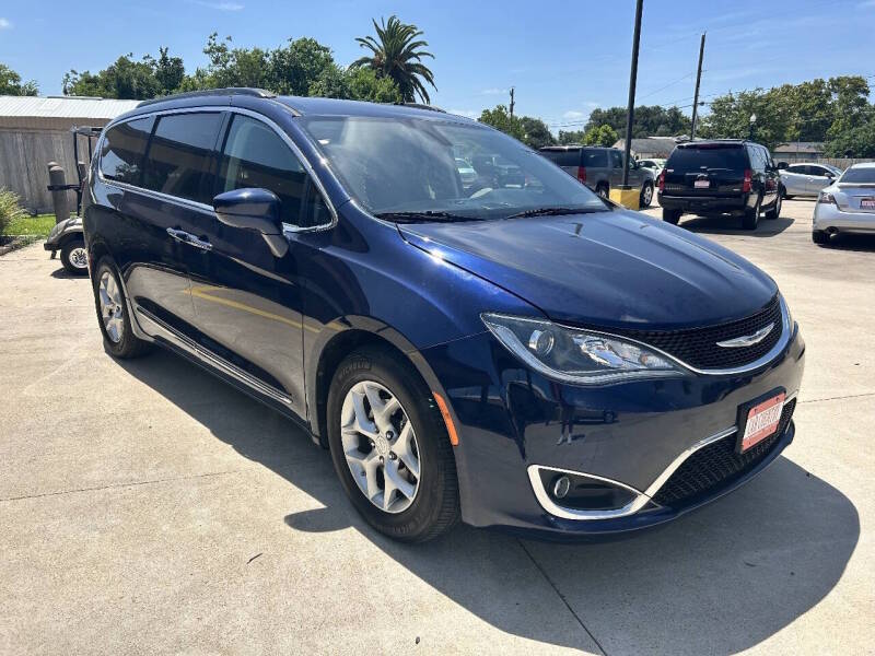 chrysler pacifica 2017 2C4RC1BG3HR542662 image chrysler pacifica 2017 2C4RC1BG3HR542662 image