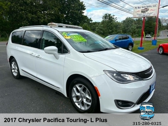 chrysler pacifica 2017 2C4RC1EG8HR734820 image chrysler pacifica 2017 2C4RC1EG8HR734820 image