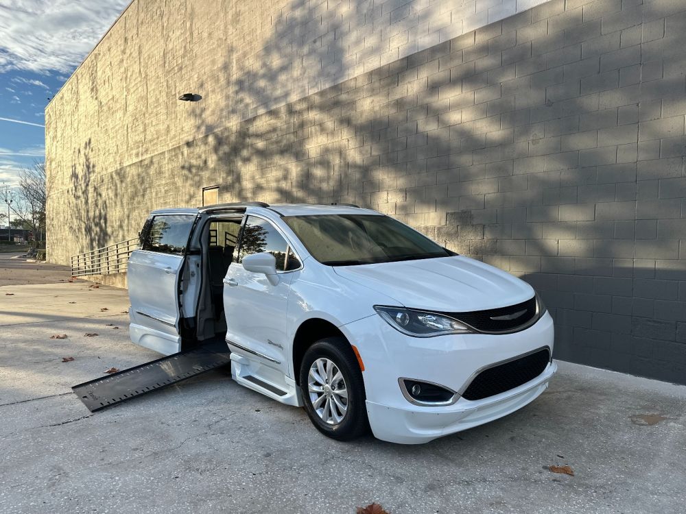 chrysler pacifica 2017 2C4RC1BGXHR711771 image chrysler pacifica 2017 2C4RC1BGXHR711771 image