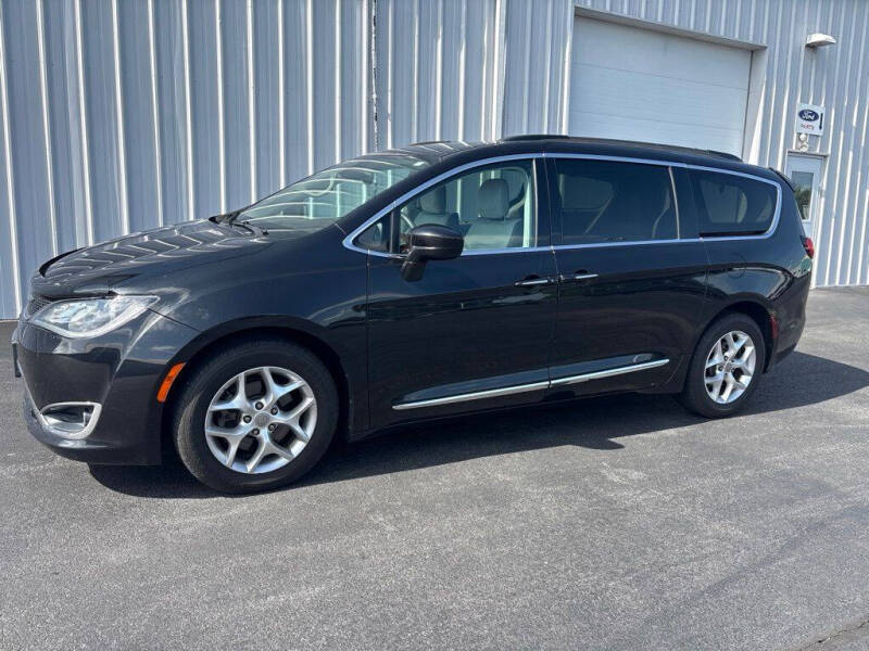 chrysler pacifica 2017 2C4RC1BG0HR591950 image chrysler pacifica 2017 2C4RC1BG0HR591950 image