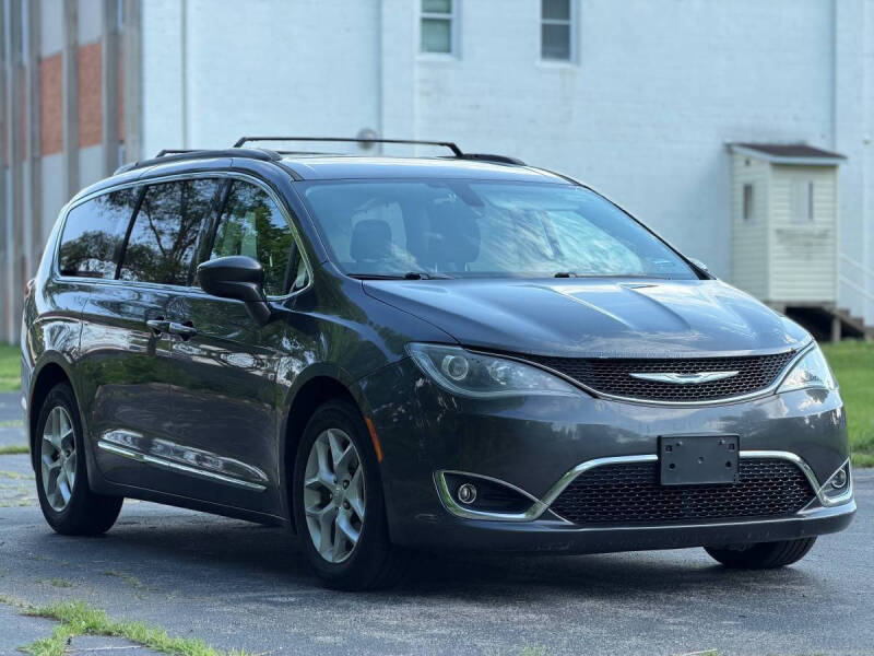 chrysler pacifica 2017 2C4RC1BG7HR809737 image chrysler pacifica 2017 2C4RC1BG7HR809737 image