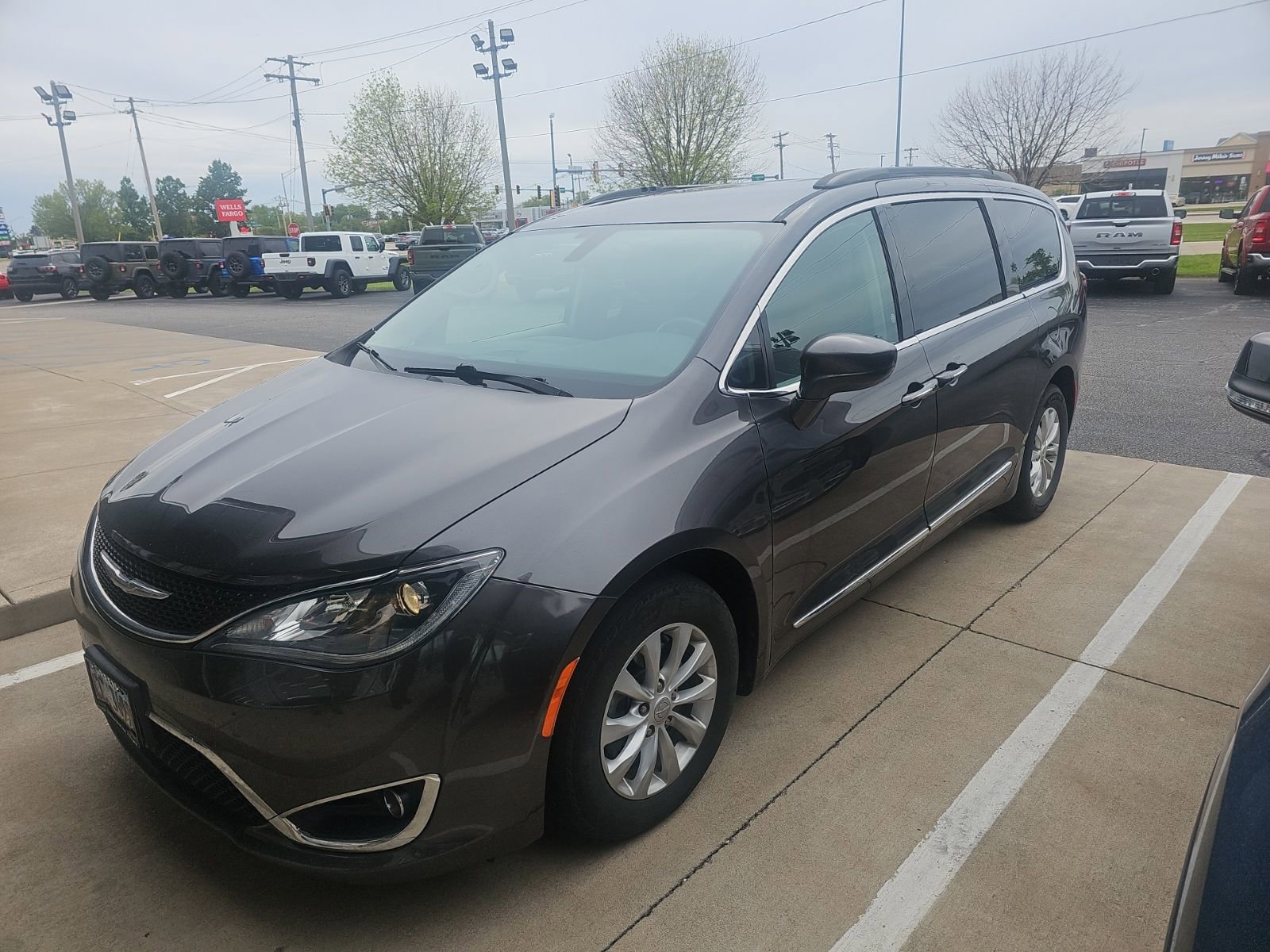 chrysler pacifica 2017 2C4RC1BGXHR648252 image chrysler pacifica 2017 2C4RC1BGXHR648252 image