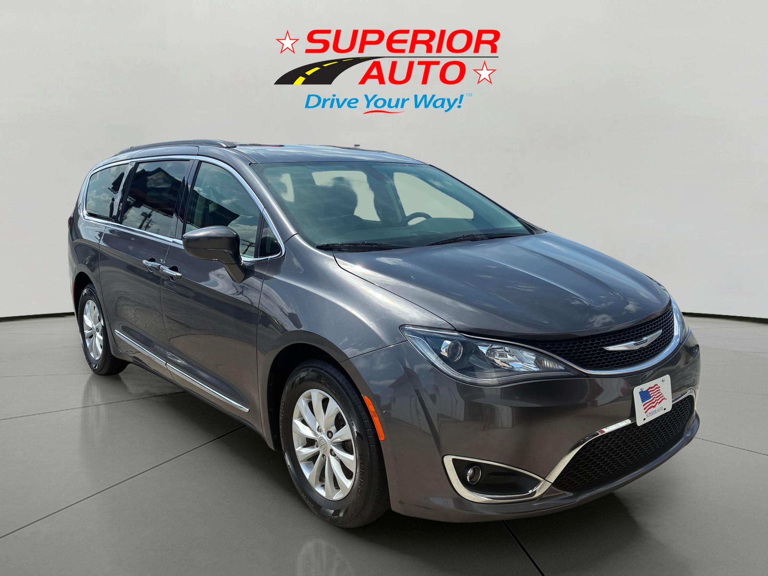 chrysler pacifica 2017 2C4RC1BG5HR821725 image chrysler pacifica 2017 2C4RC1BG5HR821725 image