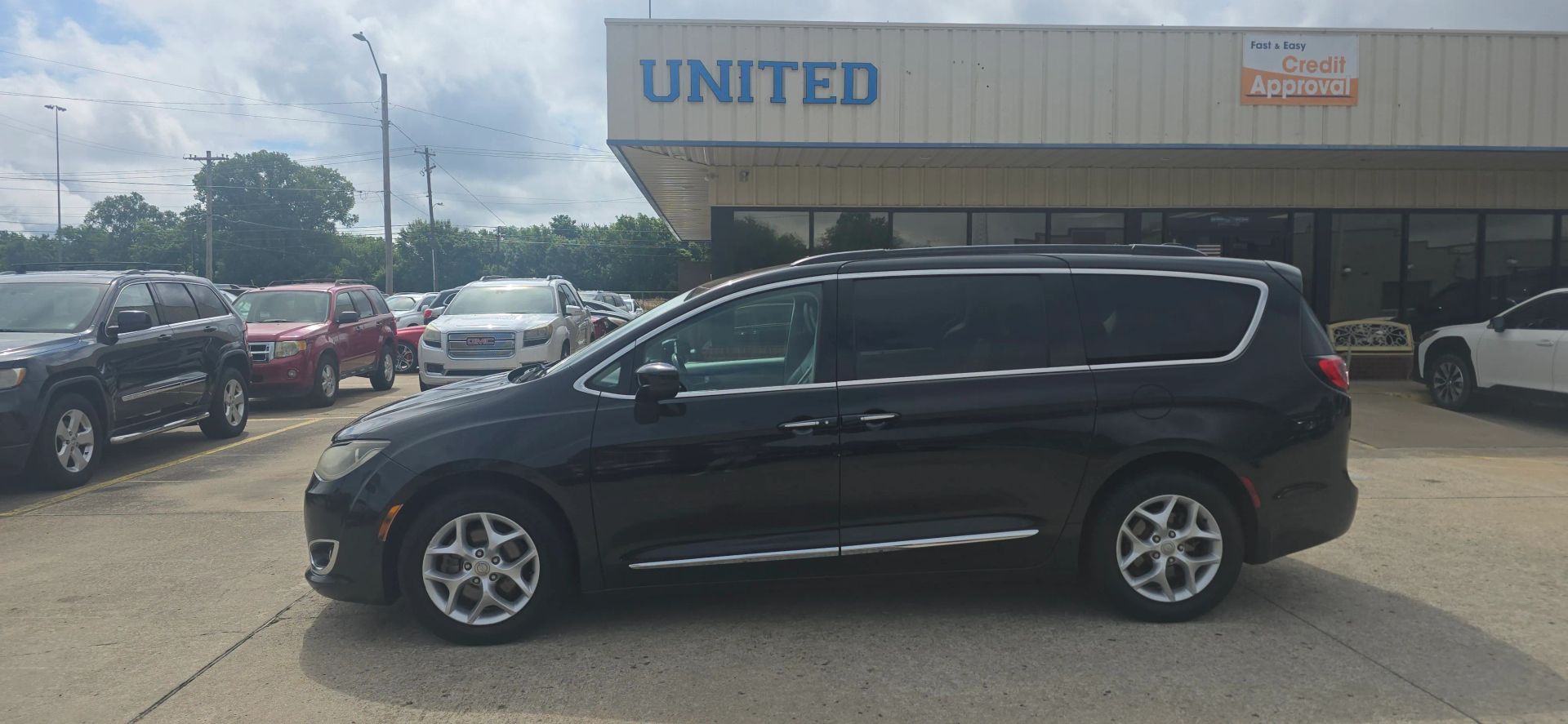 chrysler pacifica 2017 2C4RC1BG7HR552725 image chrysler pacifica 2017 2C4RC1BG7HR552725 image