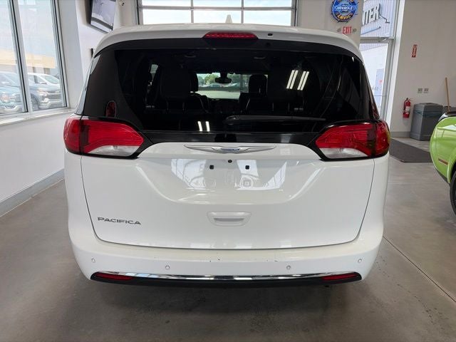 chrysler pacifica 2017 2C4RC1BG4HR747441 image chrysler pacifica 2017 2C4RC1BG4HR747441 image
