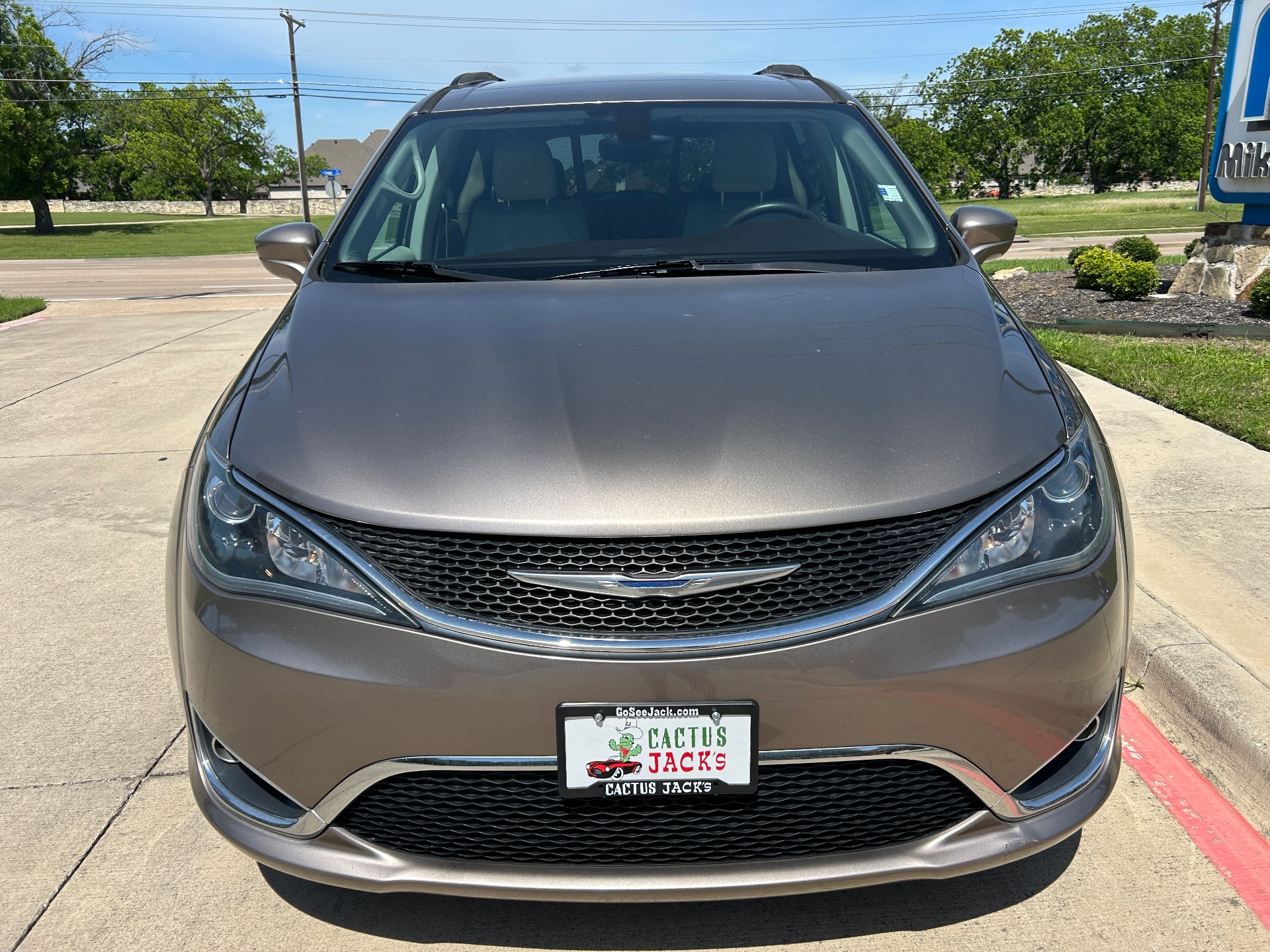 chrysler pacifica 2017 2C4RC1BG1HR788531 image chrysler pacifica 2017 2C4RC1BG1HR788531 image