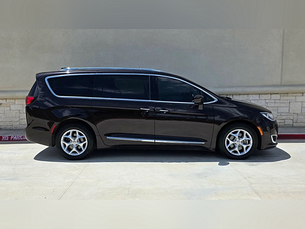chrysler pacifica 2017 2C4RC1EG8HR634250 image chrysler pacifica 2017 2C4RC1EG8HR634250 image