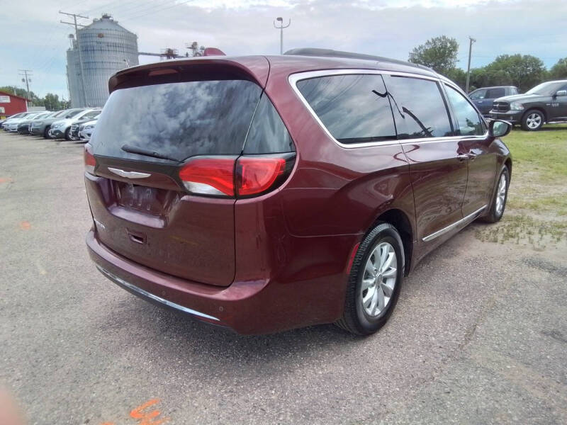 chrysler pacifica 2017 2C4RC1BGXHR512719 image chrysler pacifica 2017 2C4RC1BGXHR512719 image