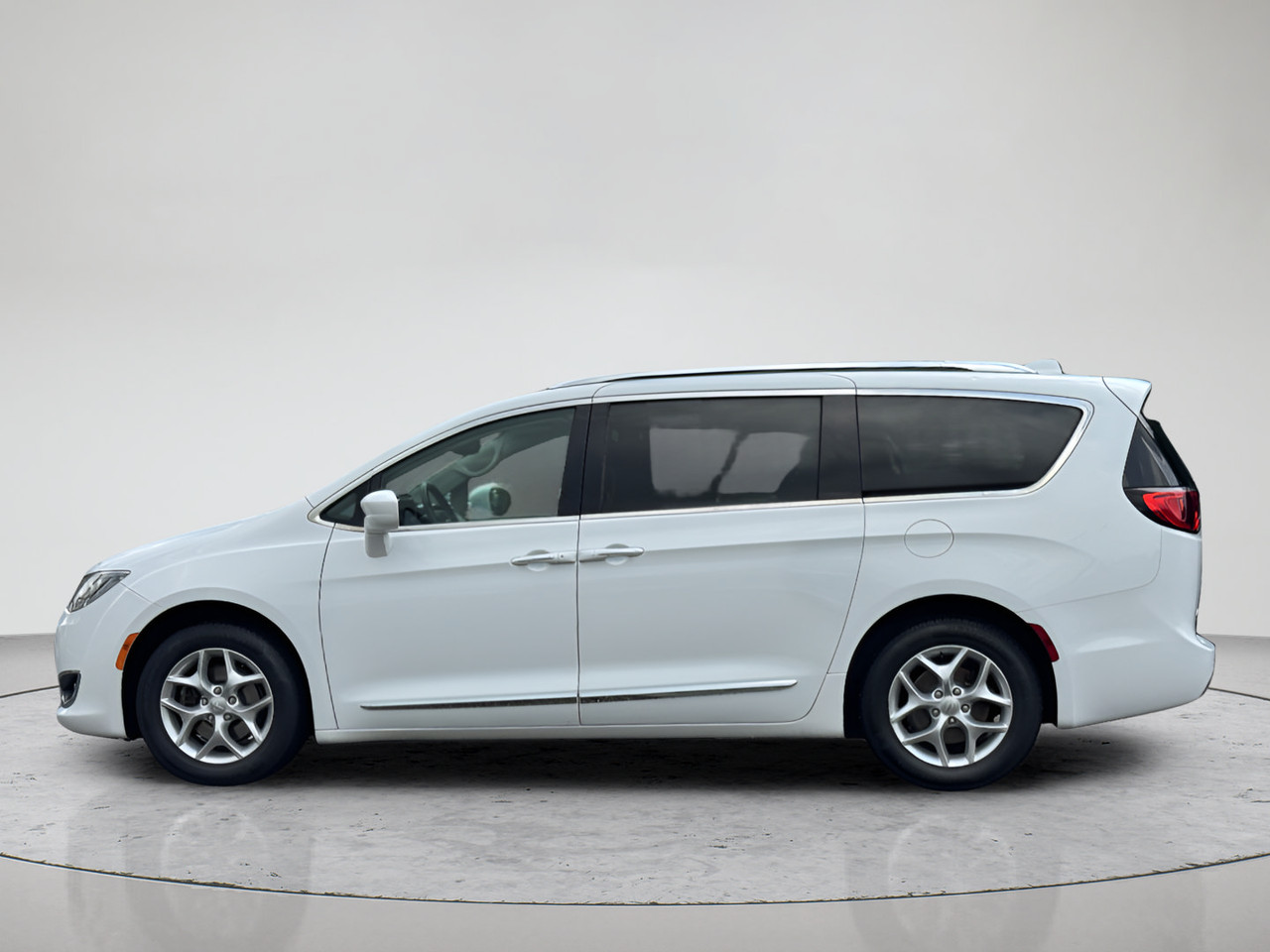 chrysler pacifica 2017 2C4RC1EG1HR650614 image chrysler pacifica 2017 2C4RC1EG1HR650614 image