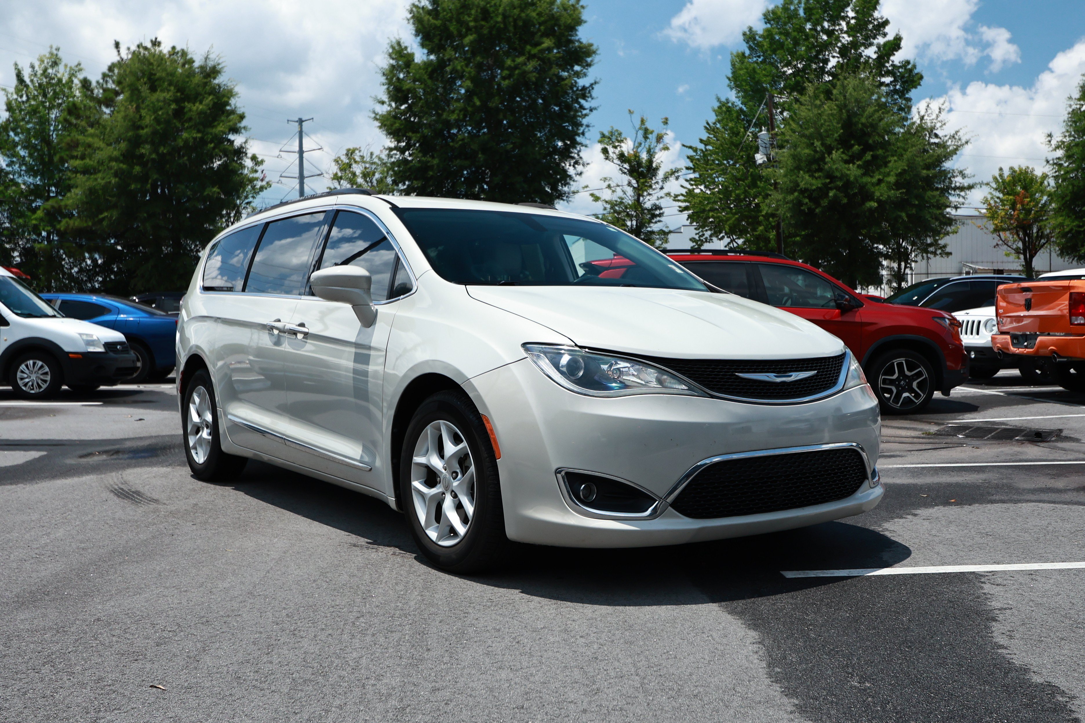 chrysler pacifica 2017 2C4RC1BG3HR708419 image chrysler pacifica 2017 2C4RC1BG3HR708419 image
