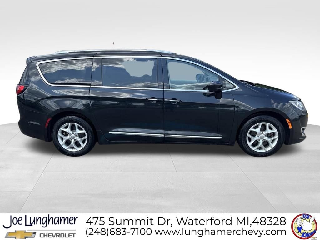 chrysler pacifica 2017 2C4RC1EG1HR777623 image chrysler pacifica 2017 2C4RC1EG1HR777623 image