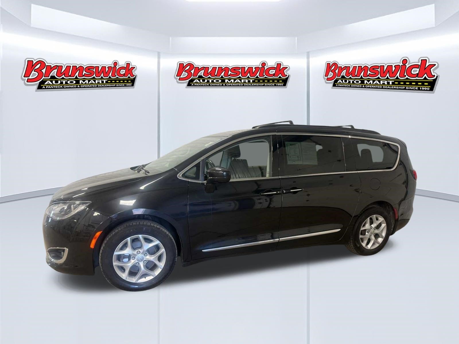 chrysler pacifica 2017 2C4RC1BG3HR655074 image chrysler pacifica 2017 2C4RC1BG3HR655074 image