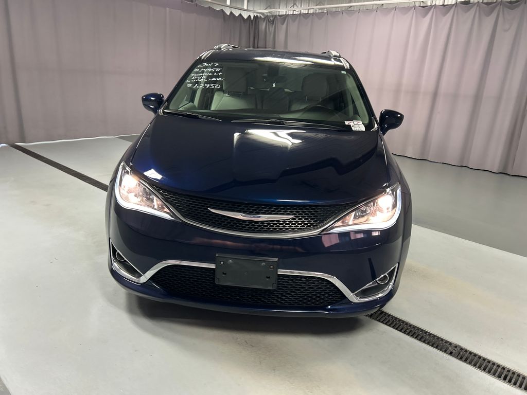 chrysler pacifica 2017 2C4RC1EG8HR539042 image chrysler pacifica 2017 2C4RC1EG8HR539042 image