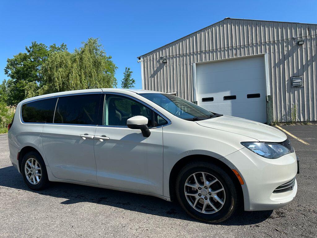 chrysler pacifica 2017 2C4RC1CG9HR597860 image chrysler pacifica 2017 2C4RC1CG9HR597860 image