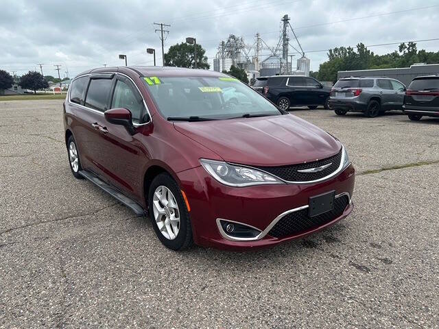 chrysler pacifica 2017 2C4RC1BG4HR832232 image chrysler pacifica 2017 2C4RC1BG4HR832232 image