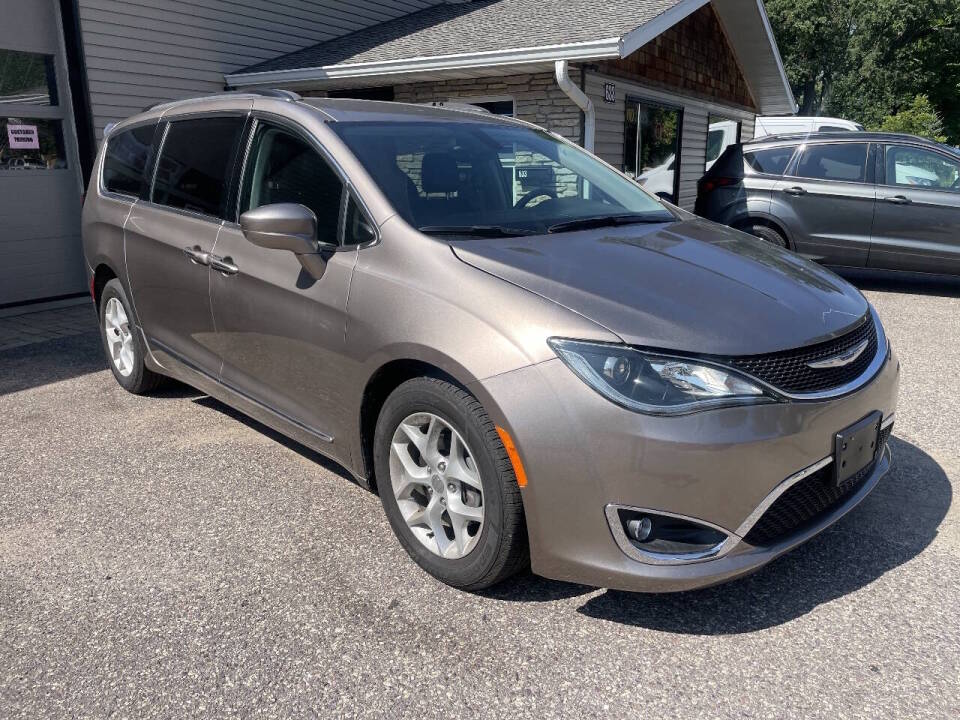 chrysler pacifica 2017 2C4RC1BG8HR788803 image chrysler pacifica 2017 2C4RC1BG8HR788803 image