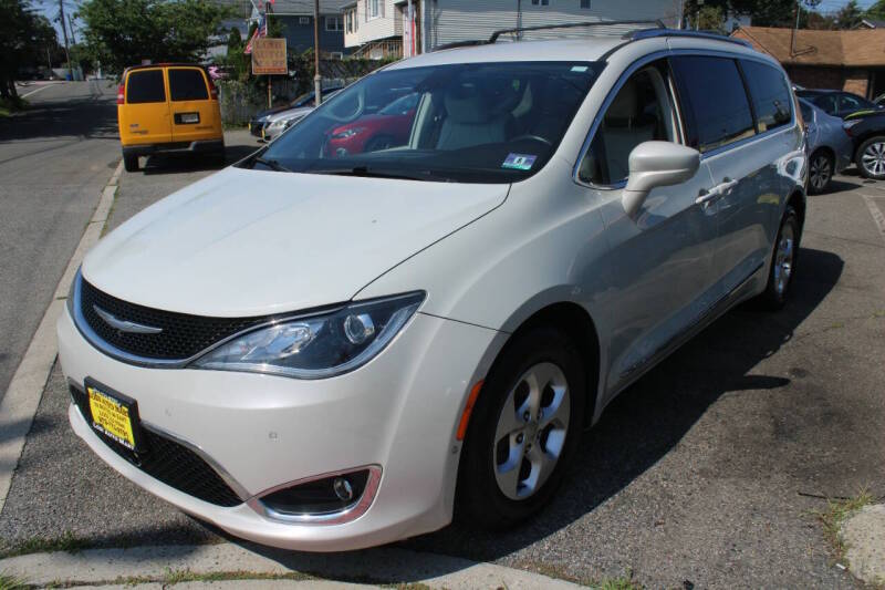 chrysler pacifica 2017 2C4RC1EG8HR713126 image chrysler pacifica 2017 2C4RC1EG8HR713126 image