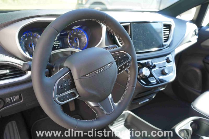 chrysler pacifica 2027 2C4RC3BG9VR574345 image chrysler pacifica 2027 2C4RC3BG9VR574345 image
