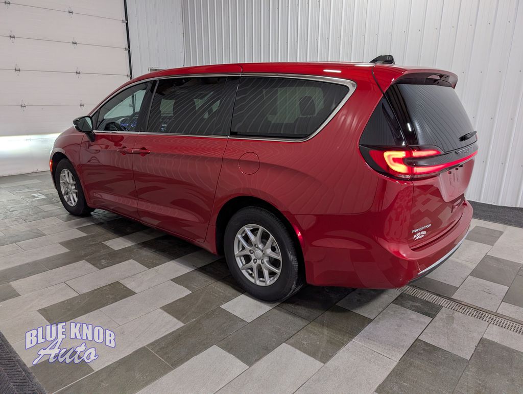 chrysler pacifica 2027 2C4RC1BG7VR552994 image chrysler pacifica 2027 2C4RC1BG7VR552994 image