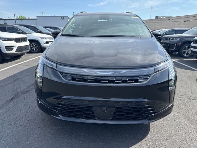 chrysler pacifica 2027 2C4RC1GG5VR564747 image chrysler pacifica 2027 2C4RC1GG5VR564747 image