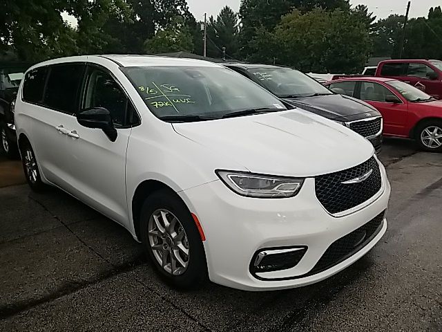 chrysler pacifica 2024 2C4RC1BGXRR106988 image chrysler pacifica 2024 2C4RC1BGXRR106988 image