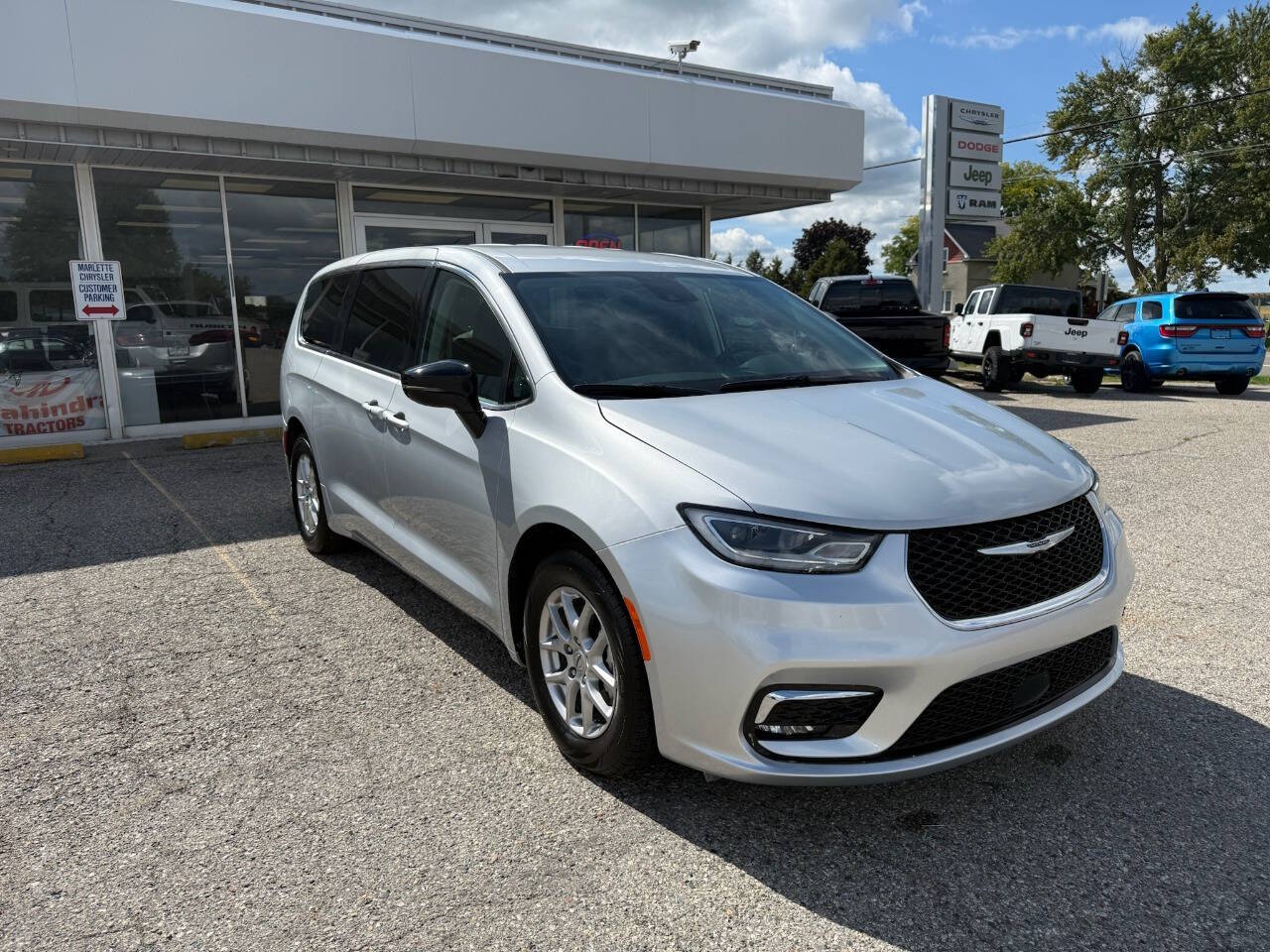 chrysler pacifica 2024 2C4RC1BG9RR129226 image chrysler pacifica 2024 2C4RC1BG9RR129226 image