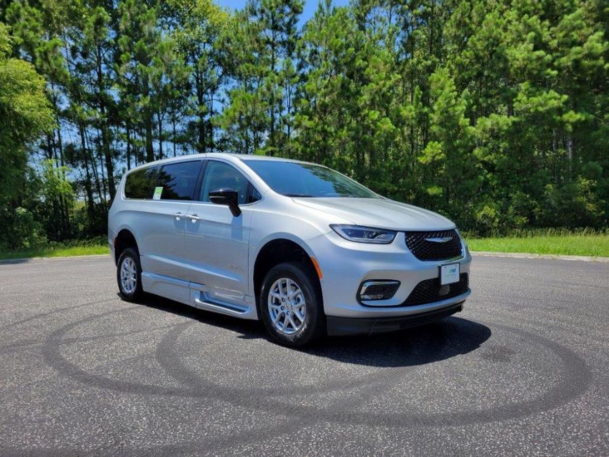 chrysler pacifica 2024 2C4RC1BG5RR152406 image chrysler pacifica 2024 2C4RC1BG5RR152406 image