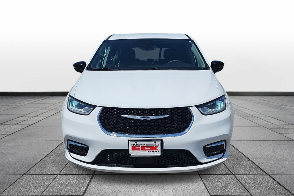 chrysler pacifica 2024 2C4RC1BG8RR182340 image chrysler pacifica 2024 2C4RC1BG8RR182340 image