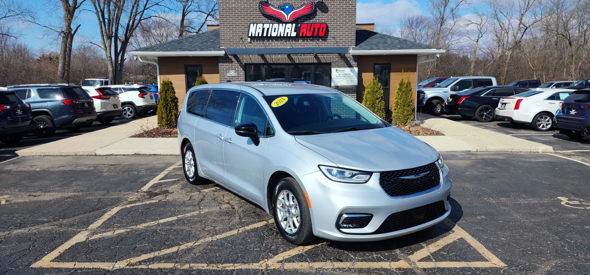 chrysler pacifica 2024 2C4RC1BG5RR142989 image chrysler pacifica 2024 2C4RC1BG5RR142989 image