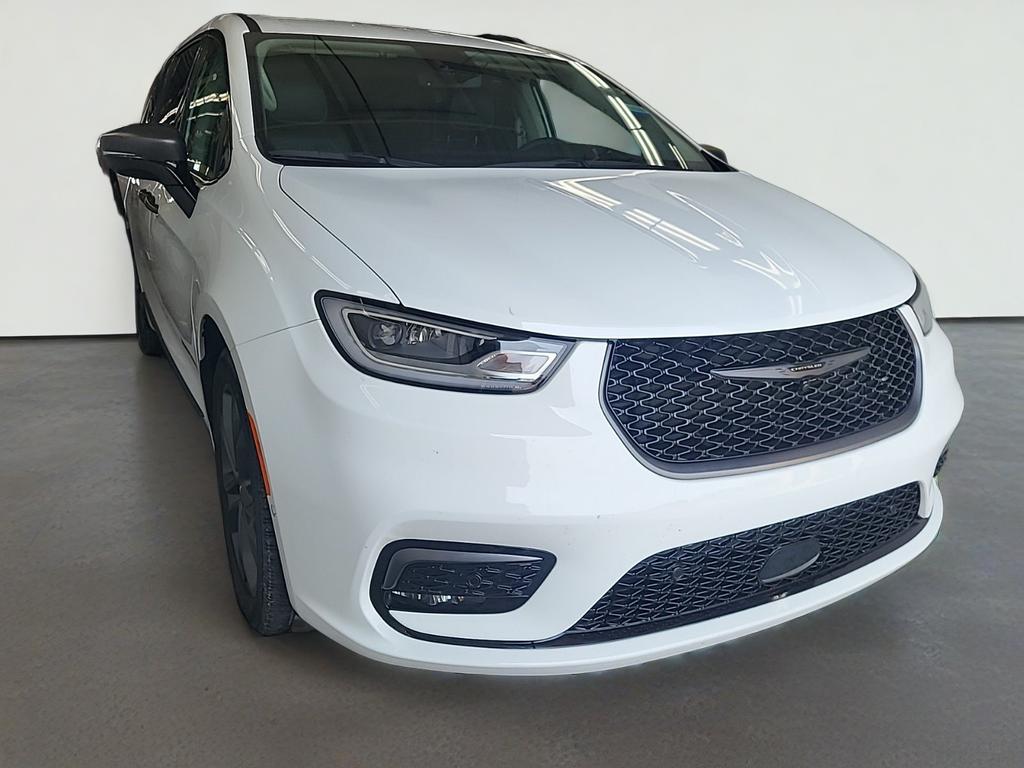 chrysler pacifica 2024 2C4RC1BG8RR118461 image chrysler pacifica 2024 2C4RC1BG8RR118461 image