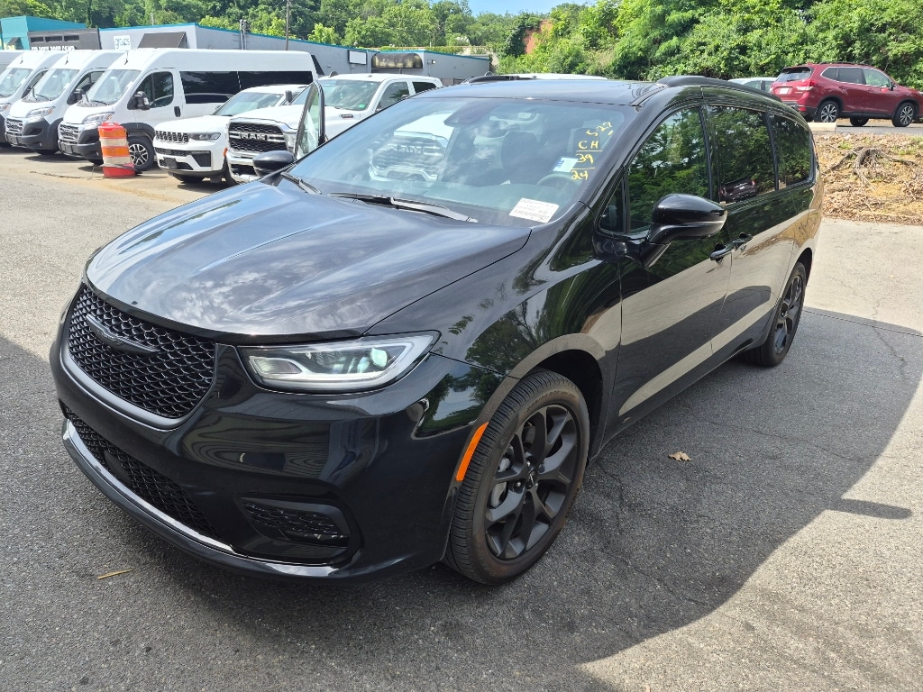 chrysler pacifica 2024 2C4RC3GG3RR188812 image chrysler pacifica 2024 2C4RC3GG3RR188812 image