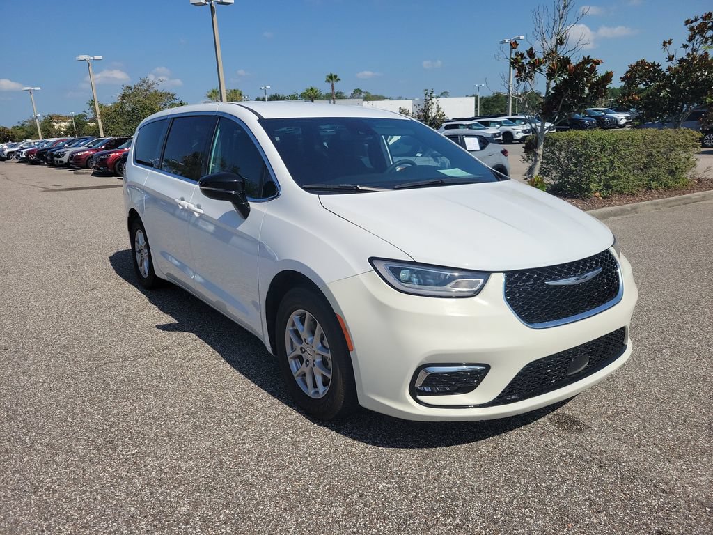 chrysler pacifica 2024 2C4RC1FG5RR110408 image chrysler pacifica 2024 2C4RC1FG5RR110408 image