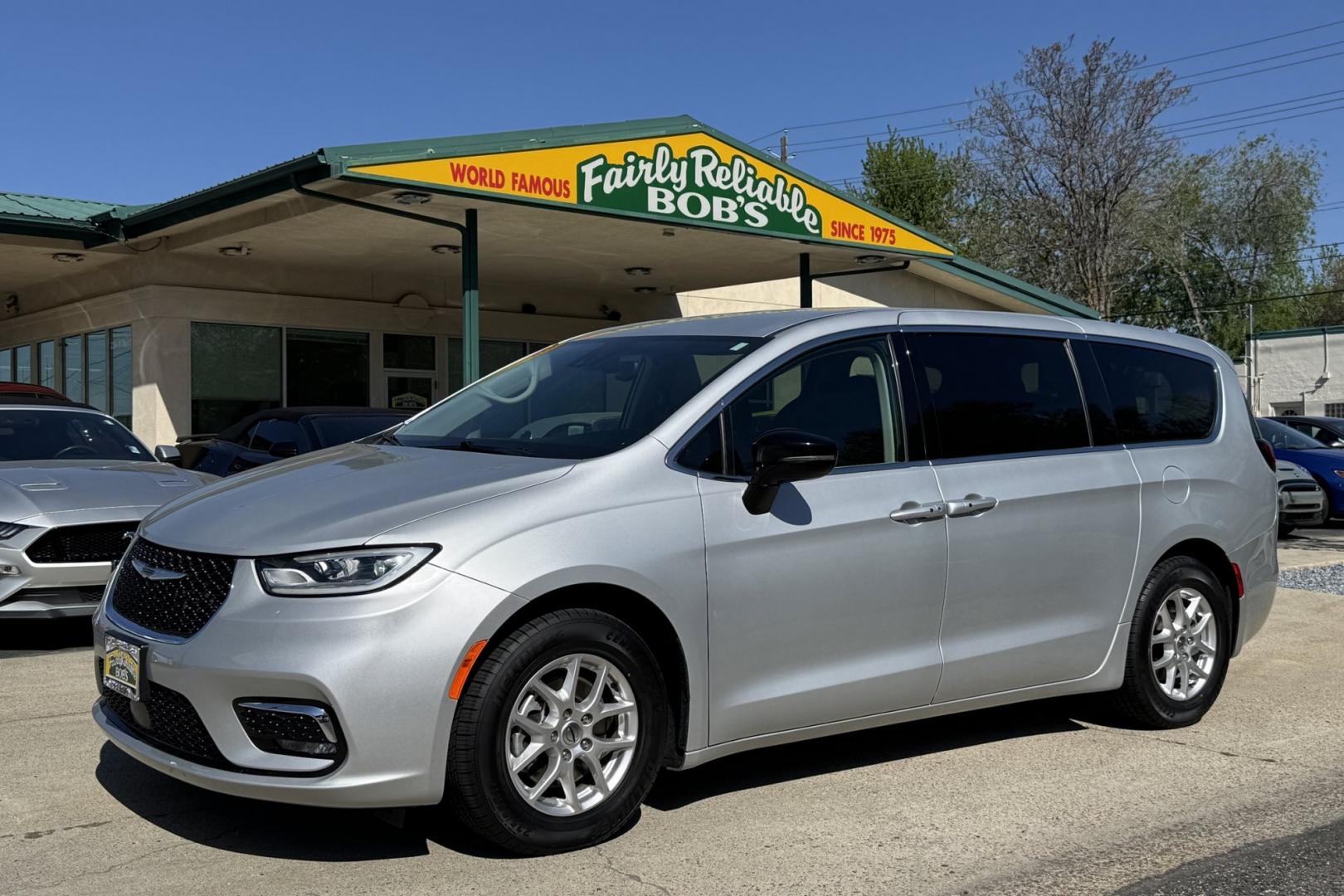 chrysler pacifica 2024 2C4RC1BG7RR134246 image chrysler pacifica 2024 2C4RC1BG7RR134246 image