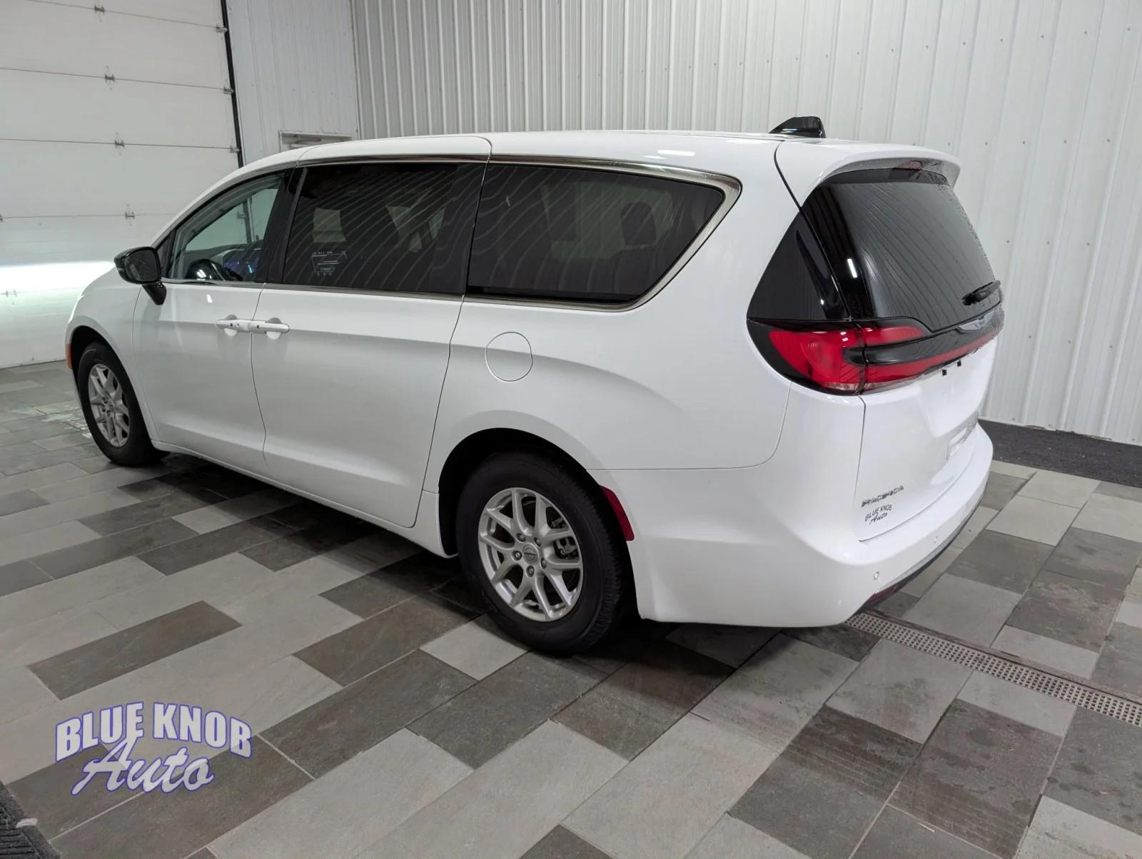 chrysler pacifica 2024 2C4RC1BG2RR118956 image chrysler pacifica 2024 2C4RC1BG2RR118956 image