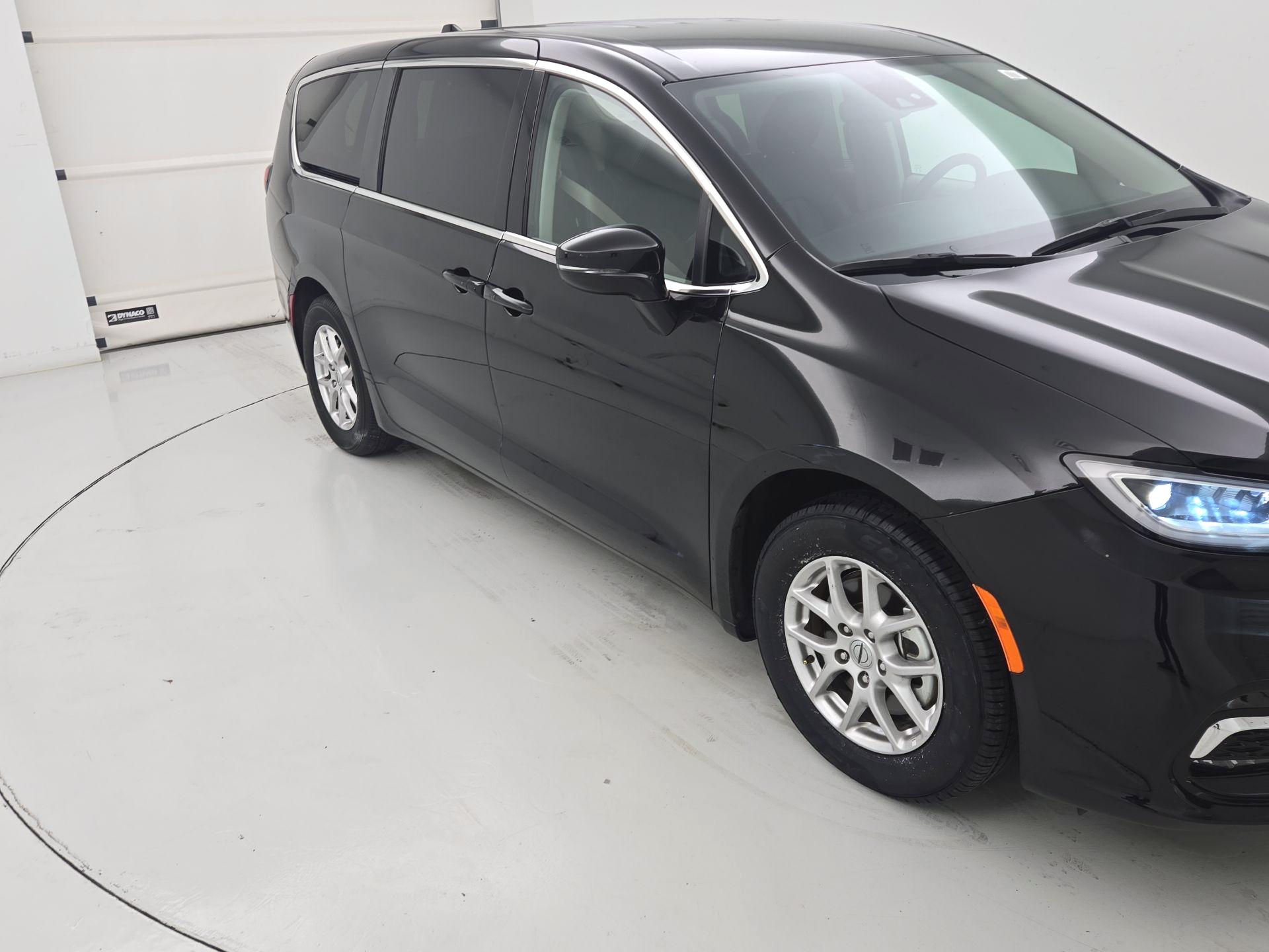 chrysler pacifica 2024 2C4RC1BG7RR145215 image chrysler pacifica 2024 2C4RC1BG7RR145215 image