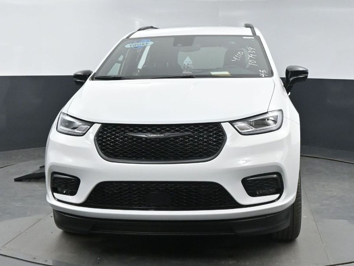 chrysler pacifica 2024 2C4RC1BG4RR107439 image chrysler pacifica 2024 2C4RC1BG4RR107439 image