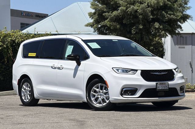 chrysler pacifica 2024 2C4RC1BG0RR123265 image chrysler pacifica 2024 2C4RC1BG0RR123265 image